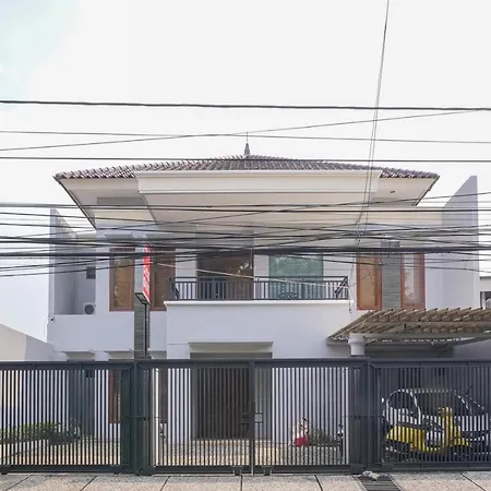 Reddoorz Near Rs Patria Ikkt-3