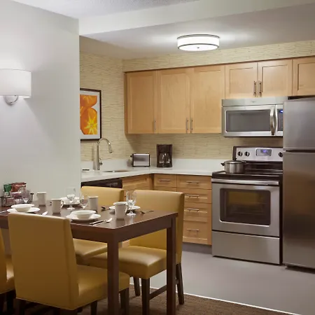 Cambridge Suites Mississauga-3