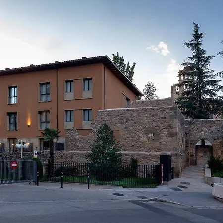 Dauria Suites Ha-2