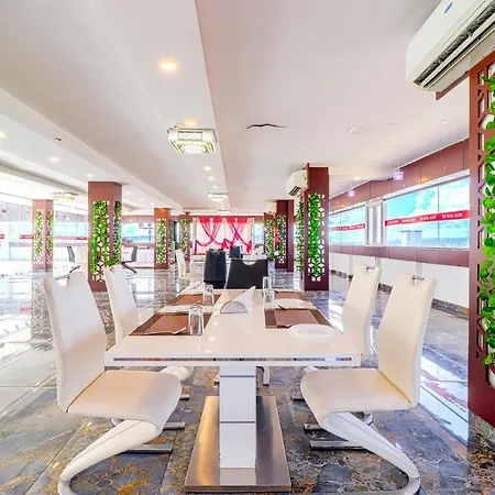 The Glory Hotel-2