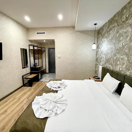 Alpha Plaza Hotel & Spa-2