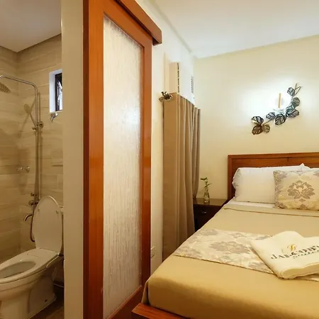 Jai-Cob'S Suites-3