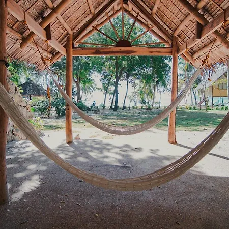 Sangat Island Dive Resort-2