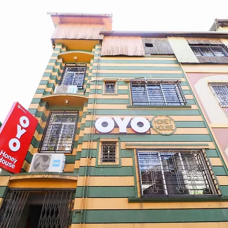 Oyo Hotel Honey House-3