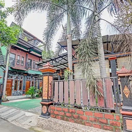 SPOT ON 91337 Pandu Homestay Klaten-3