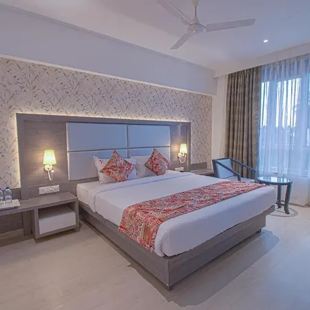 Hotel Park Tree, Near 5 Star Midc, Kaneriwadi, Nh4 Goa Highway Kolhapur-2