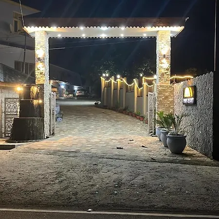 Pops Resort-2