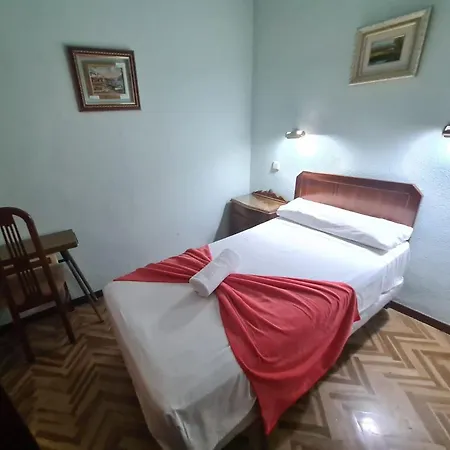 Hostal Sardinero-3