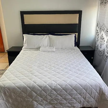 Soweto Towers Guest Accommodation-3