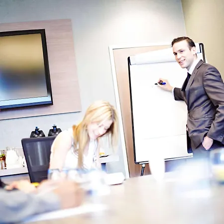 Novotel London Heathrow Airport M4 Jct. 4-3