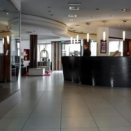 Smart Hotel Holiday-3