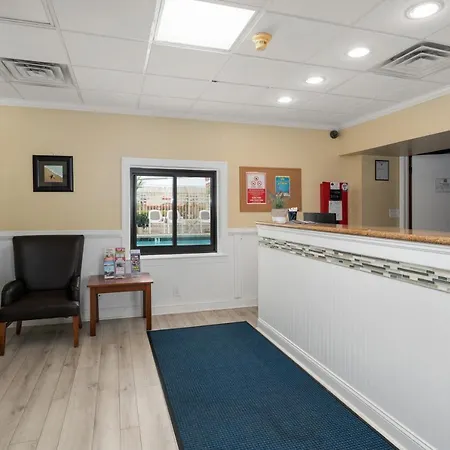 Coastal Palms Inn And Suites-2