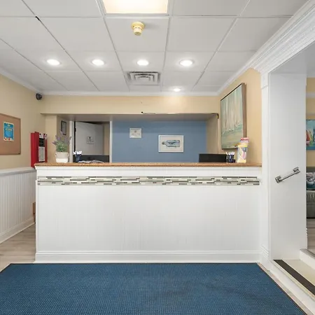 Coastal Palms Inn And Suites-2