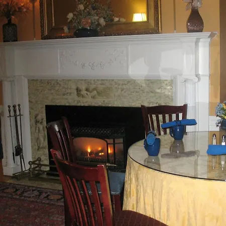 A Cambridge House Inn-2