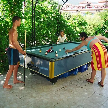 Oezay Apart Otel-3