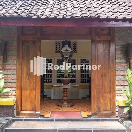 Monginsidi Guest House Syariah Malioboro Yogyakarta Mitra RedDoorz-3