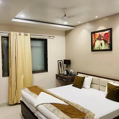 Hotel Singh Comfort Inn-2