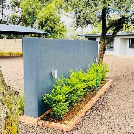 Khanyisa Lifestyle-2