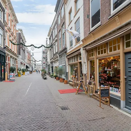 Voorstraat-Straatzicht Boven-2