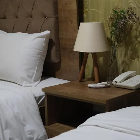Big Molls Hotel-2