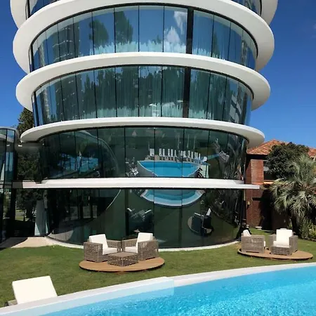 Don Hotel-3
