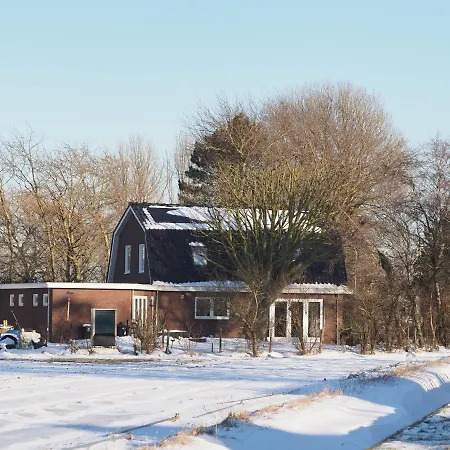 Lowlander Bnb-3