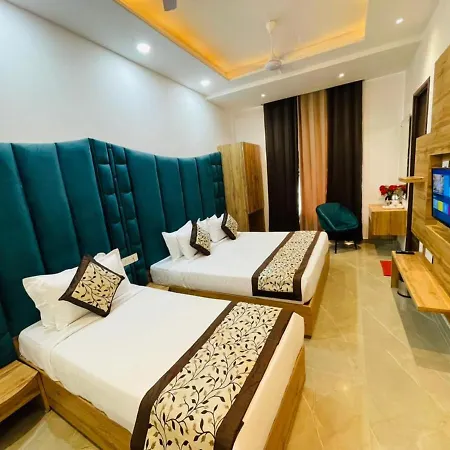 Hotel Dream Town By Cozy Hotels & Resorts-3