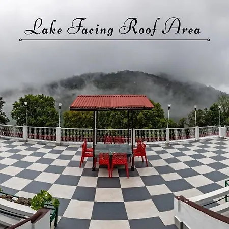 India Hotel - Lake View - Mall Road Nainital-3
