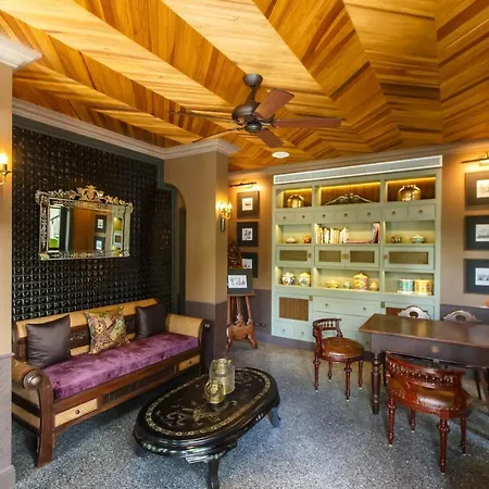 Hotel Verdigris-3