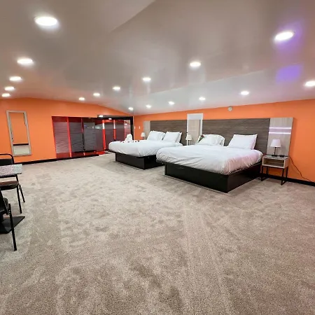 Hollywood Motel-3