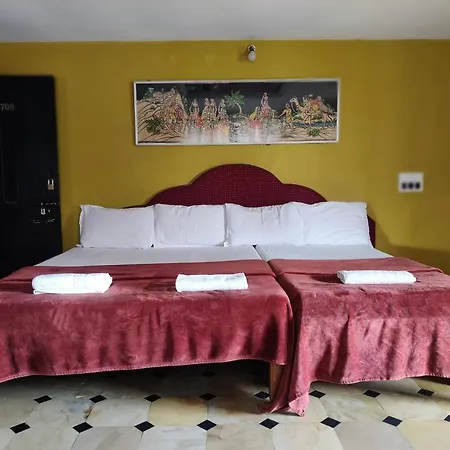 Hotel Caveri Comfort Inn-2