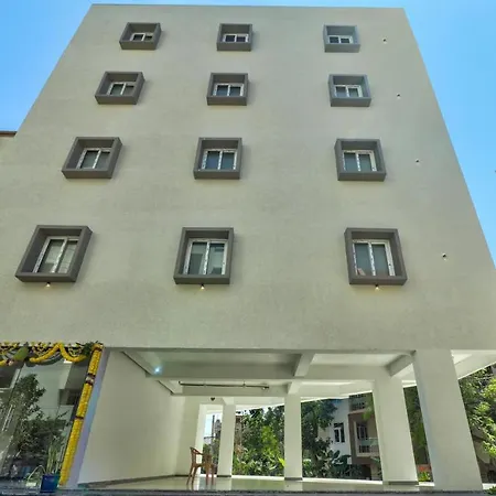 Treebo Sriz Cozy Seethamadhara-3