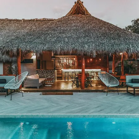 El Pez Surf Hotel-3