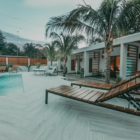 El Pez Surf Hotel-2