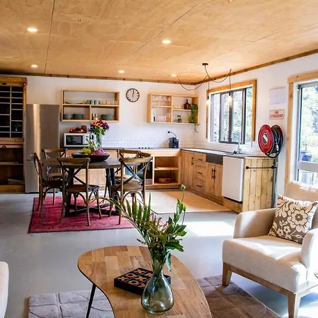 Parohe Island Retreat-2