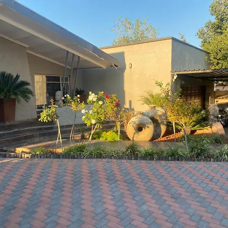Black Diamond B&B Guesthouse-3