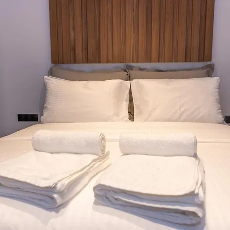 Centrally Elegant Suite By Acropolis-2