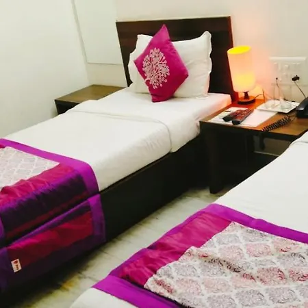 Home Stay Inn 5 Min From Sardar Vallabhbhai Patel International Airport Ahmedabad-2