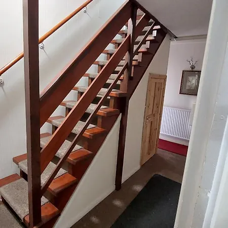 Tennyson Lodge-3