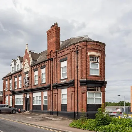 Dusties Hotel-3