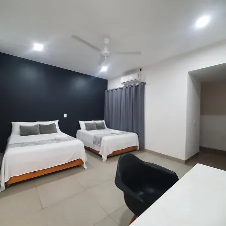 El Hotel-3