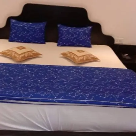 Hotel Khajuraho Inn-3