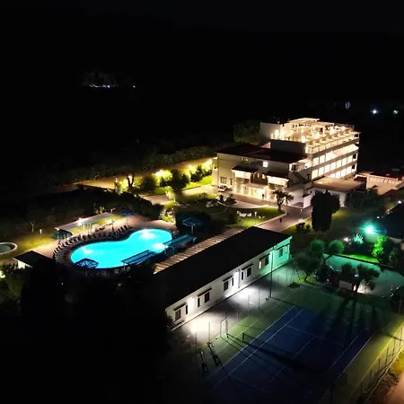 Hotel Le Ginestre Family & Wellness-3