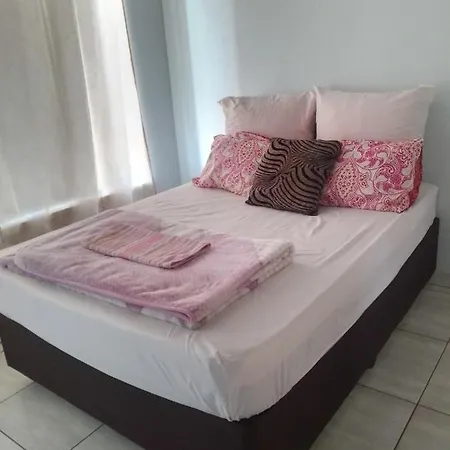 Cossy Possy Guest House-3