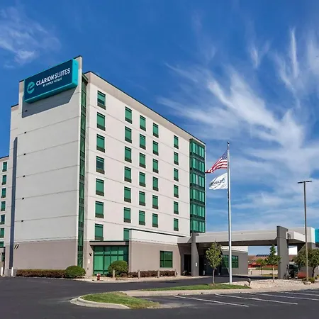 Clarion Suites At The Alliant Energy Center-3