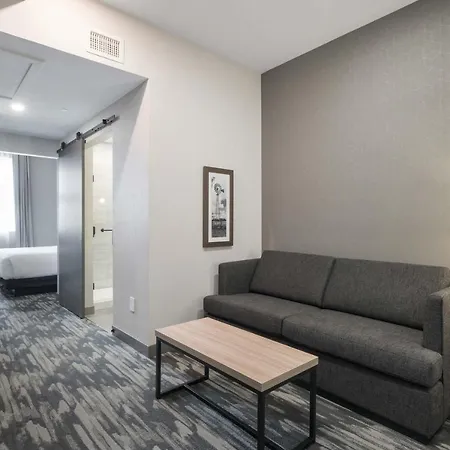Sandman Signature Fort Worth Downtown Hotel-3