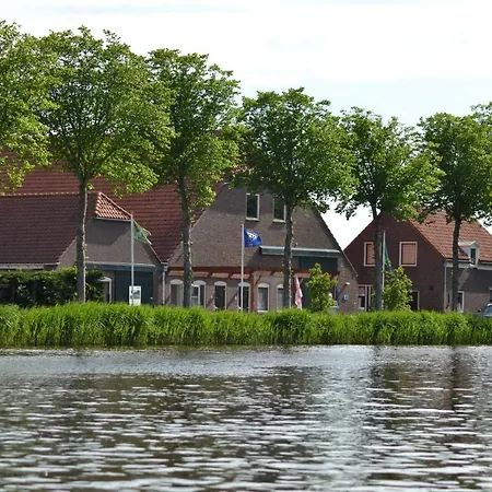 lodge 61 hotel aan het water-2
