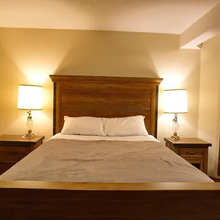 Honeymoon Suite-2