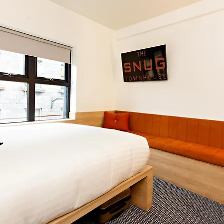 The Snug Townhouse-3