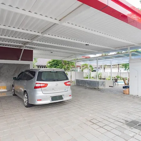 RedDoorz Plus @ Pakuan Residence Tajur-3